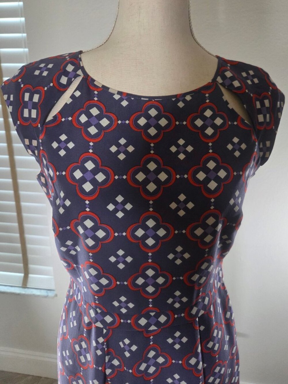 Moncollet Silk Geometric Print Sheath Dress Cutout Shoulder Sz 4